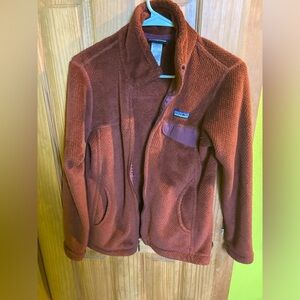 Patagonia full zip synchilla fleece. Womens small.